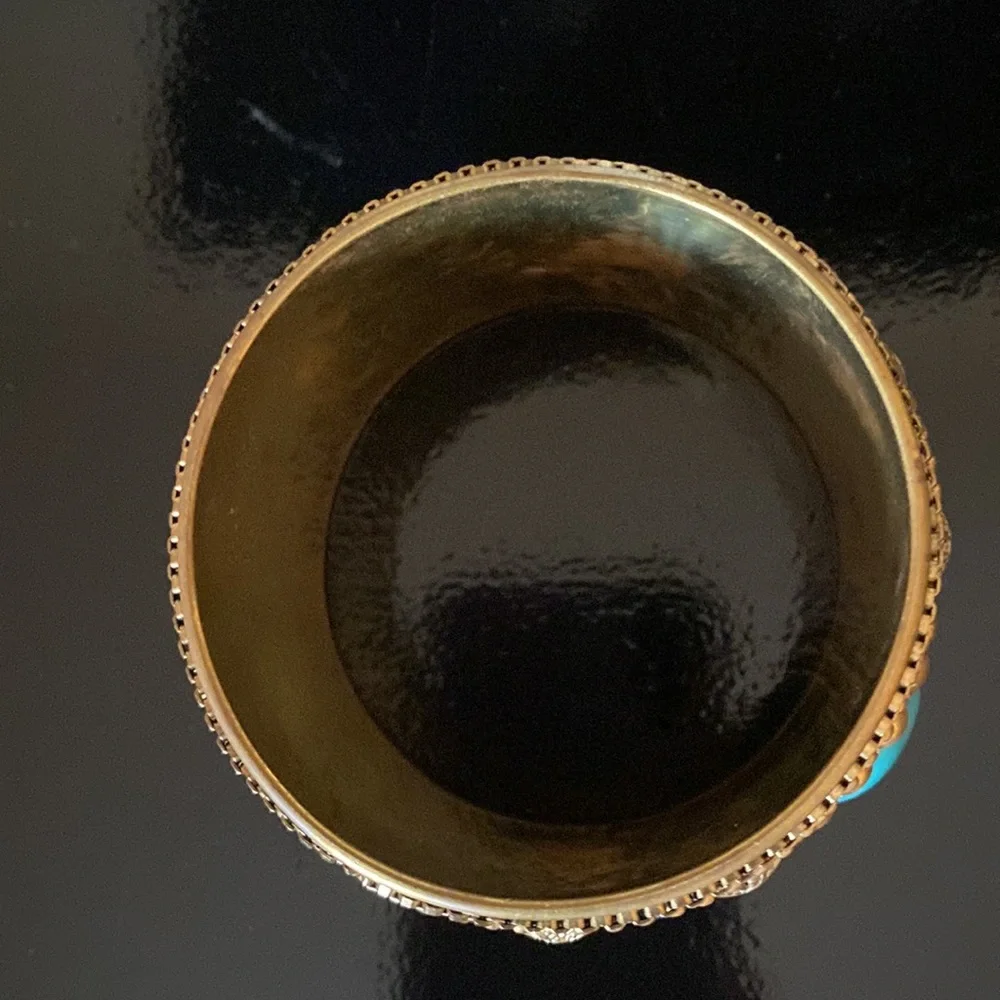 Vintage Faux Turquoise Bold Bangle Bracelet - Picture 8 of 14